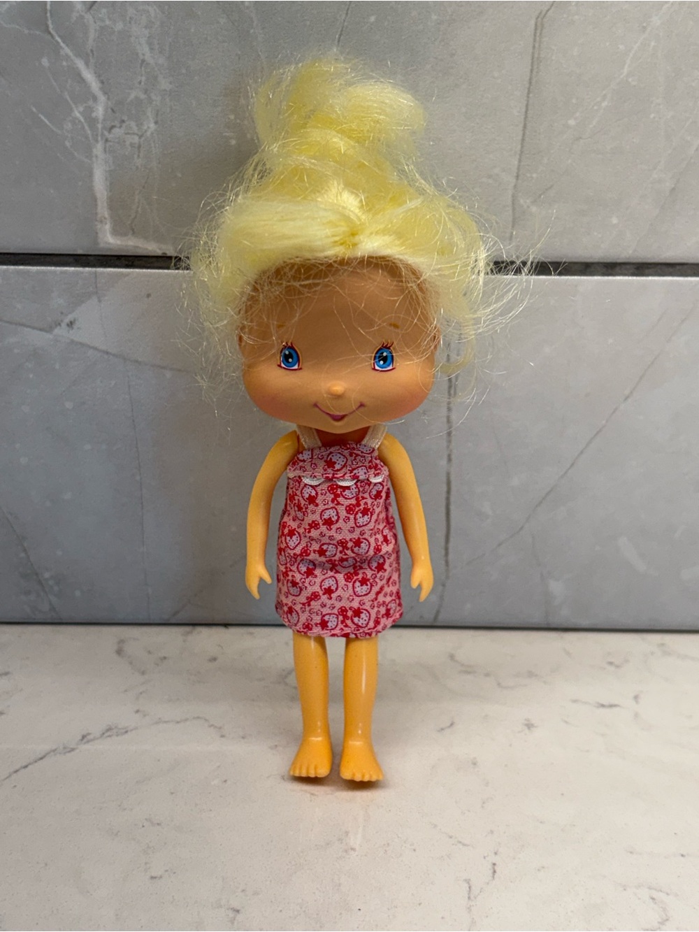 Vintage Strawberry Shortcake Angel Cake Doll Berry Best Friends 2002